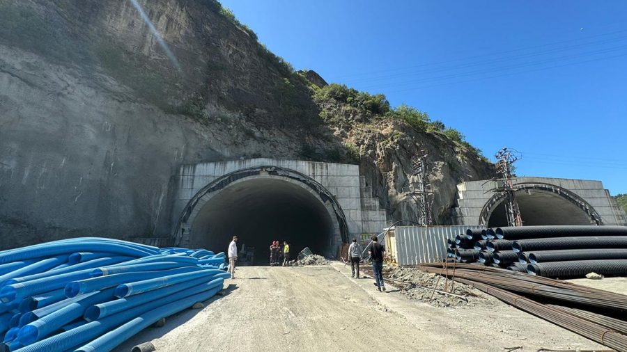 tunel kaza aa 2232908 o8rh6Q