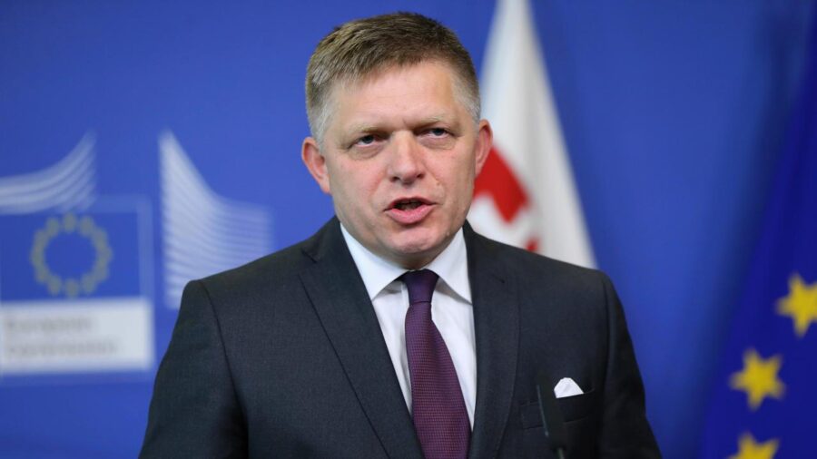 robert fico 2324515 ZdUen0