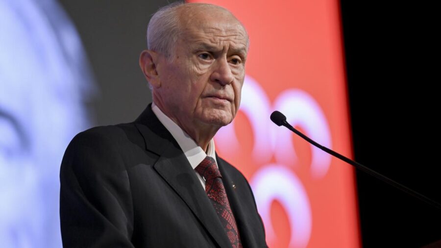 devlet bahceli 2295562 Ihx8L3