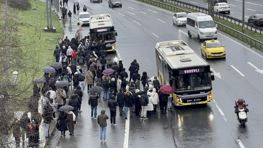 istanbul otobus yogunluk aa 2330291 1i5AUh