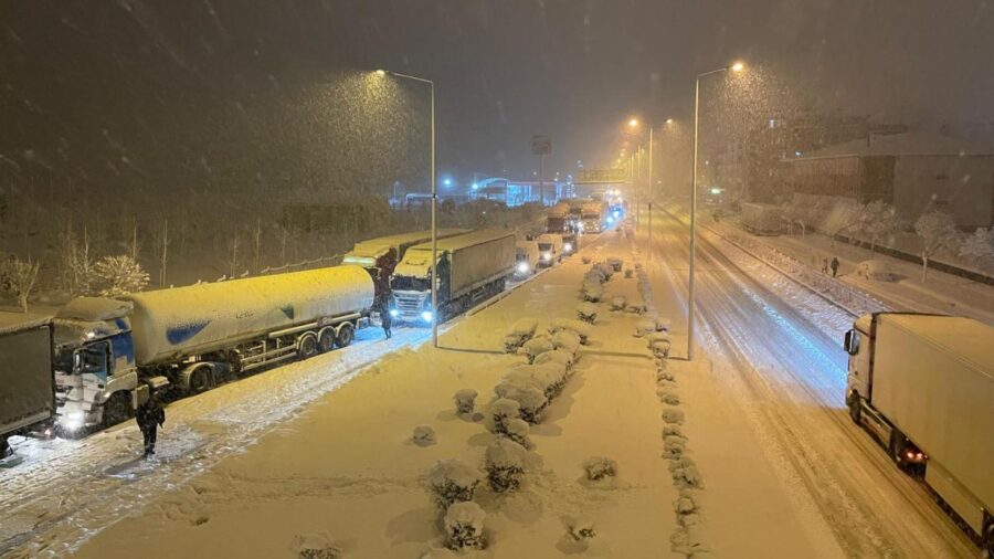 karadeniz sahil yolu kazaaa 2335922 iYl3c2