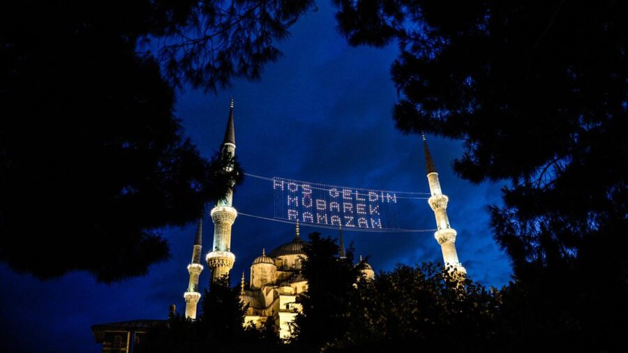 ramazan mahya cami teravih aa 1553972 s4oNyd